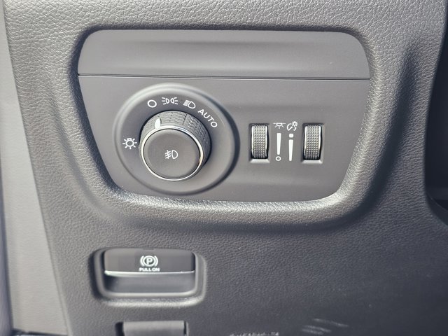 New 2026 Jeep Grand Cherokee Limited w/ Limited Altitude Package RWD image 39