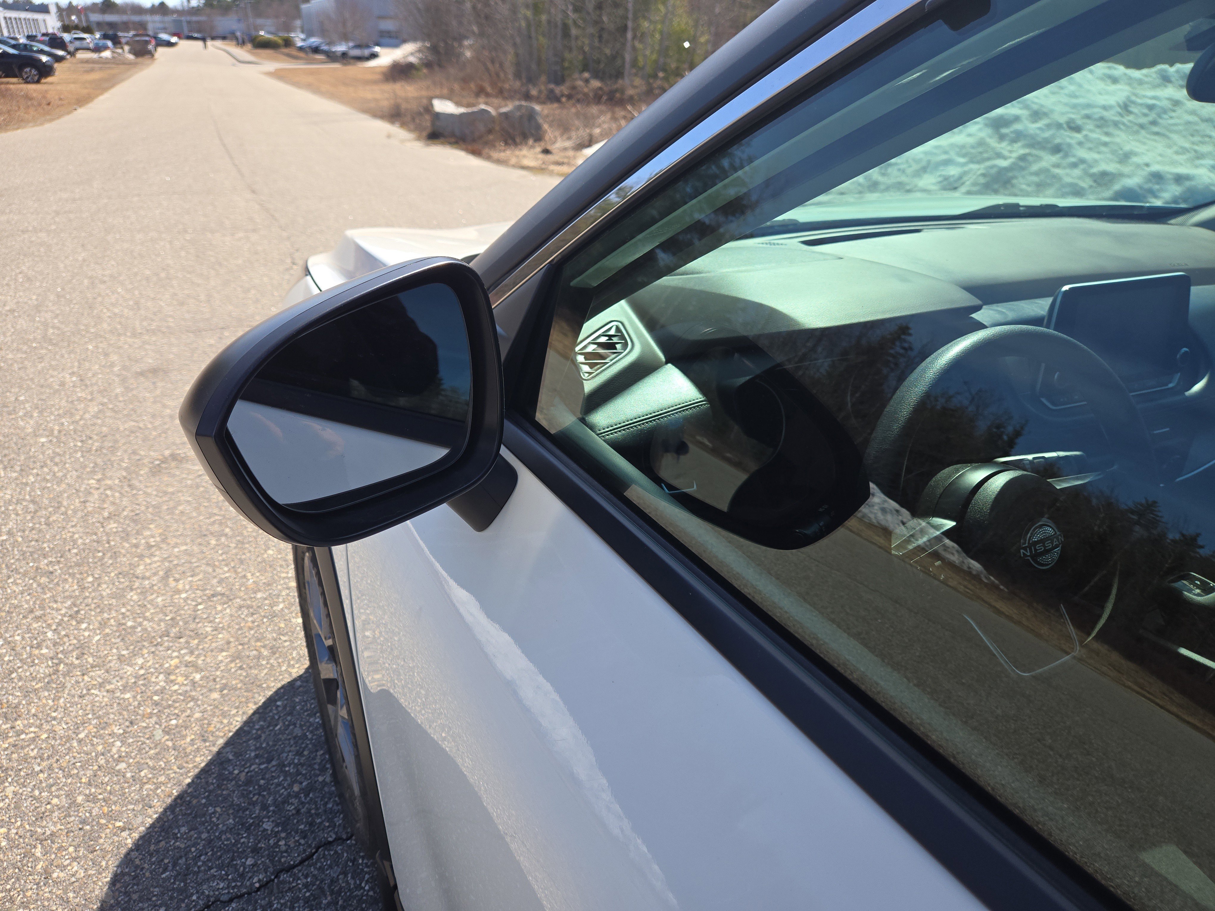 Used 2023 Nissan Rogue S image 10