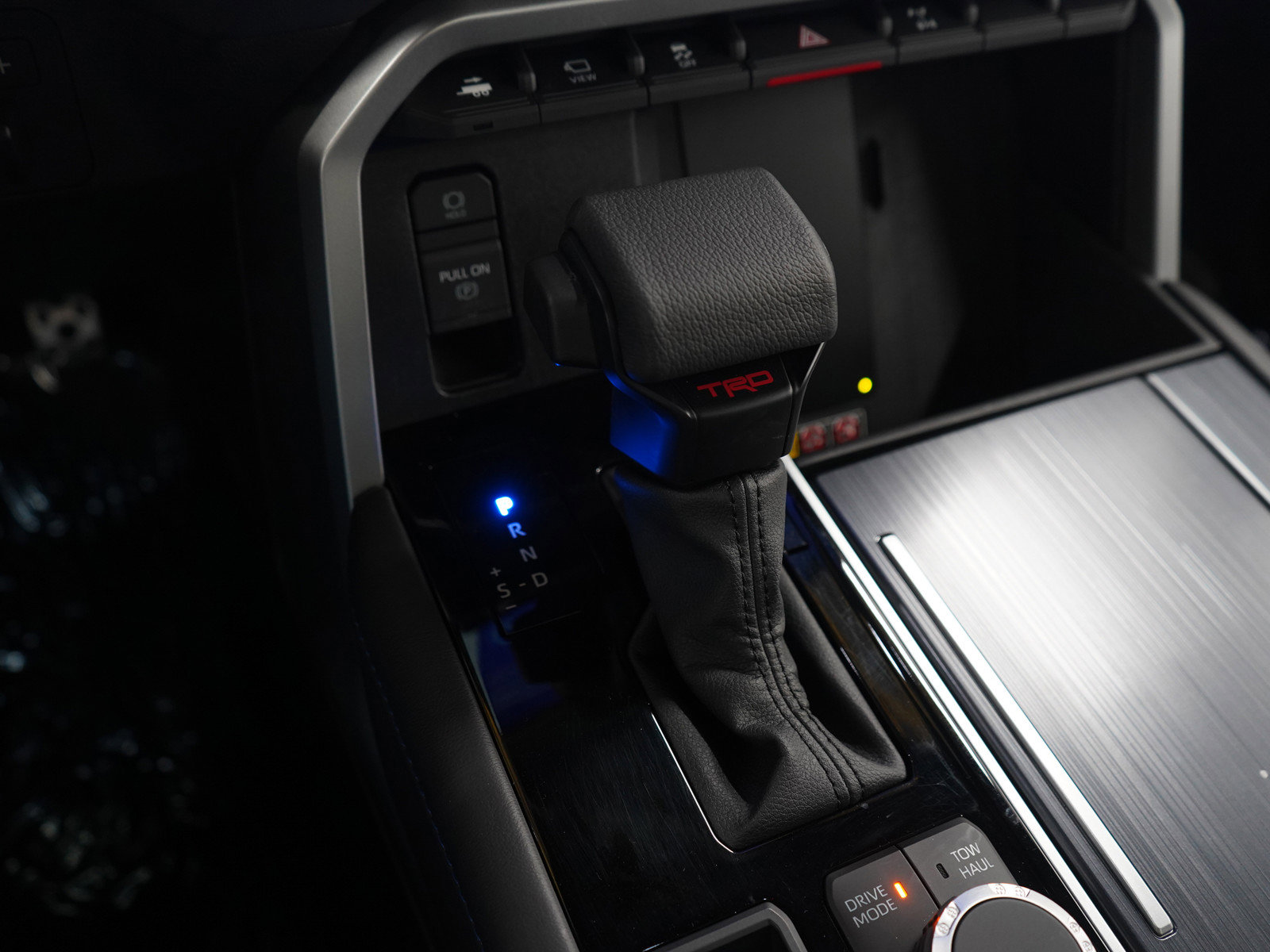 Used 2025 Toyota Sequoia Platinum image 26