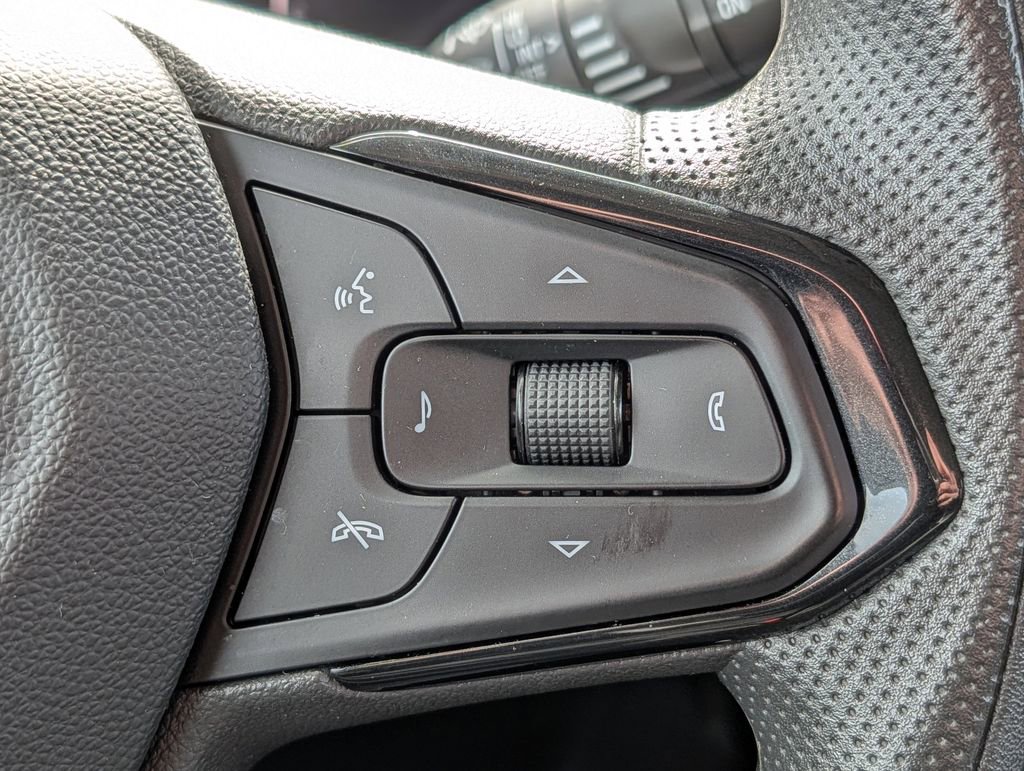 Used 2025 Chevrolet TrailBlazer LT FWD image 45