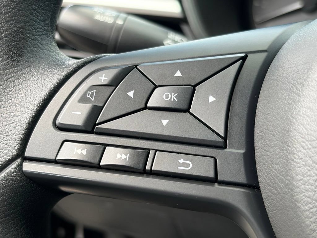 Used 2025 Nissan Altima 2.5 S FWD image 11