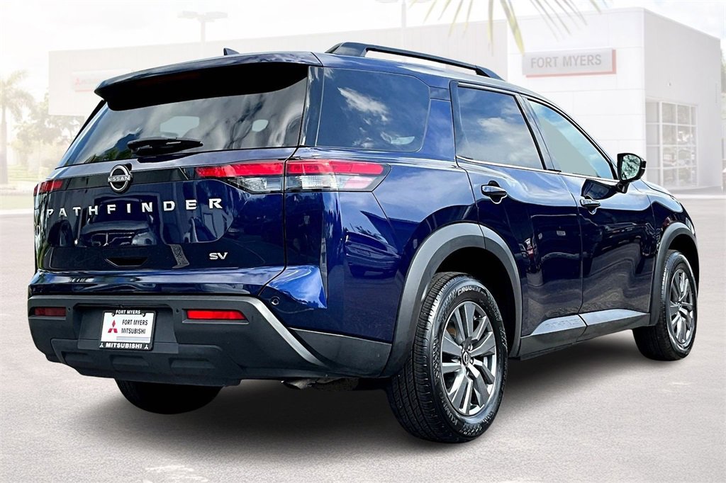 Used 2024 Nissan Pathfinder SV image 38