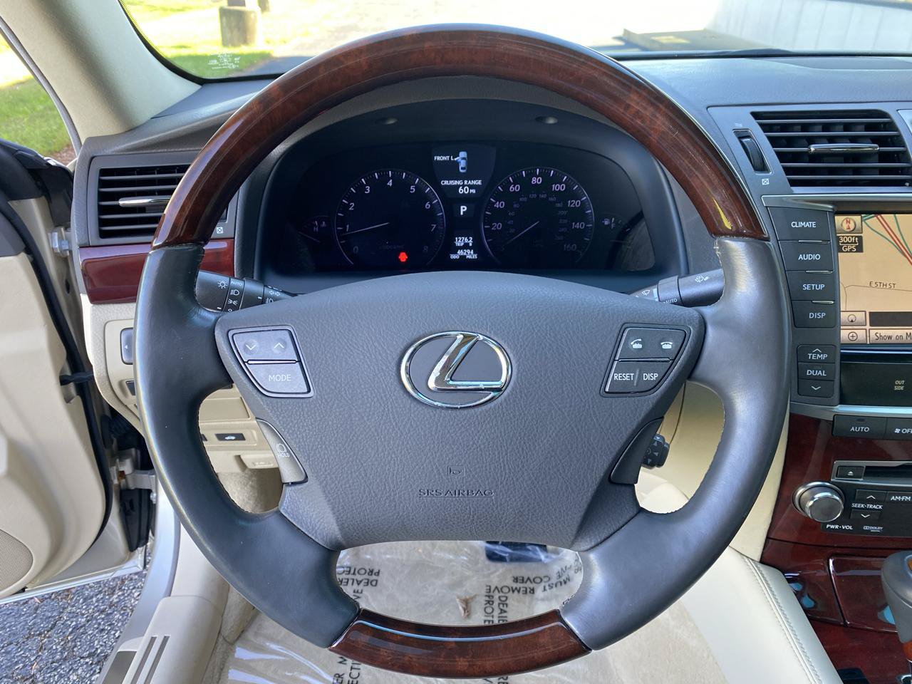 Used 2011 Lexus LS 460 AWD w/ Luxury Value Edition image 31