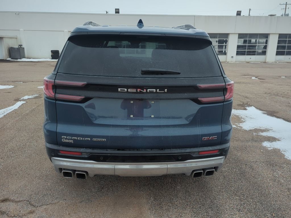 Used 2024 GMC Acadia Denali w/ Super Cruise Package image 5