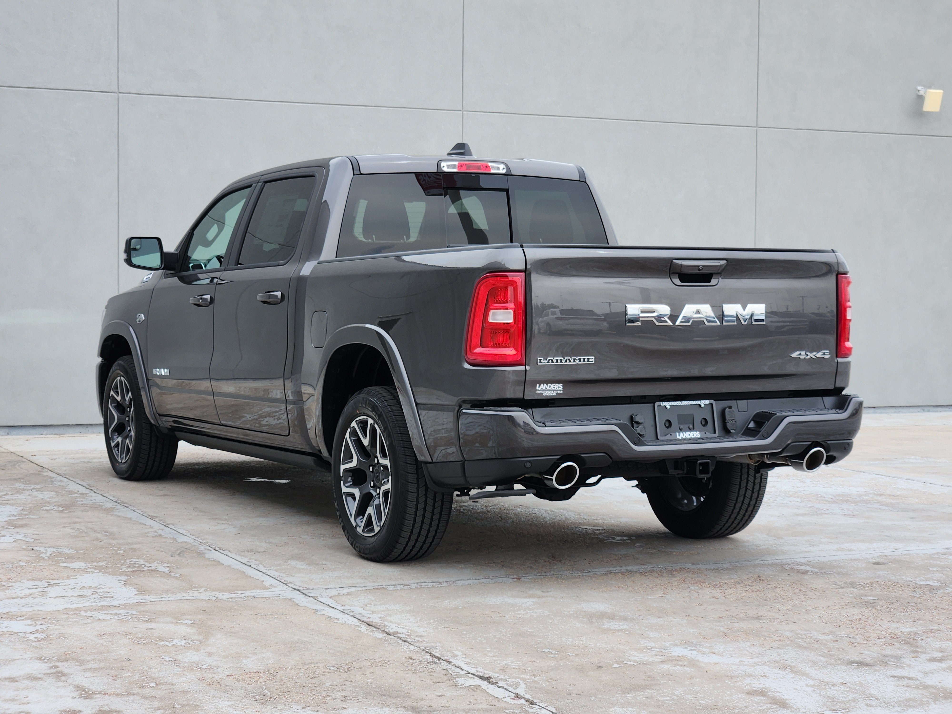 New 2027 RAM 1500 Laramie w/ Laramie Southwest Edition AWD/4WD image 4