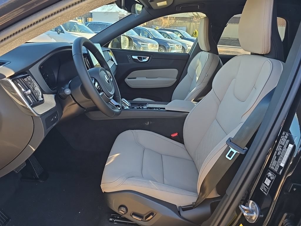 New 2026 Volvo XC60 T8 Plus w/ Climate Package AWD/4WD image 7