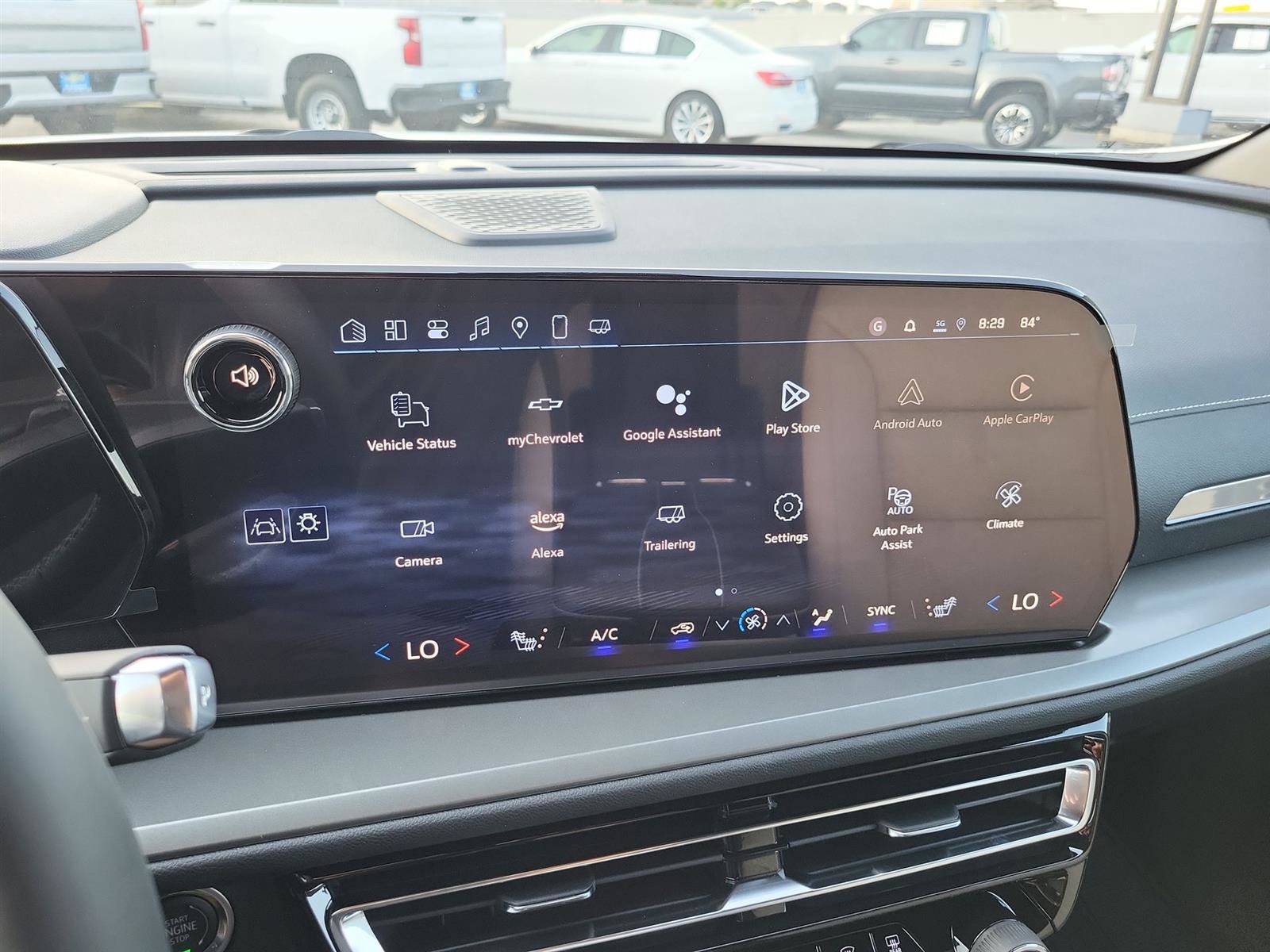 New 2025 Chevrolet Traverse LT w/ Enhanced Driving Package image 13