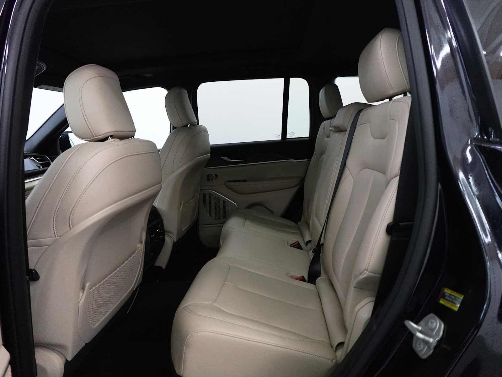 Used 2023 Jeep Grand Cherokee 4WD 4xe image 26