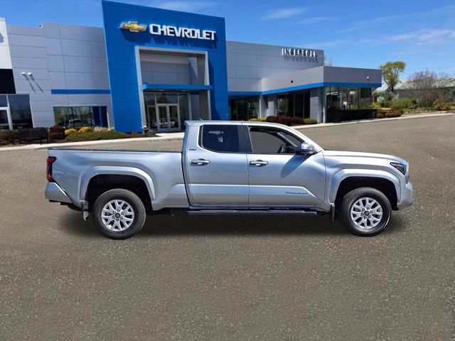 Used 2025 Toyota Tacoma SR5 AWD/4WD image 27