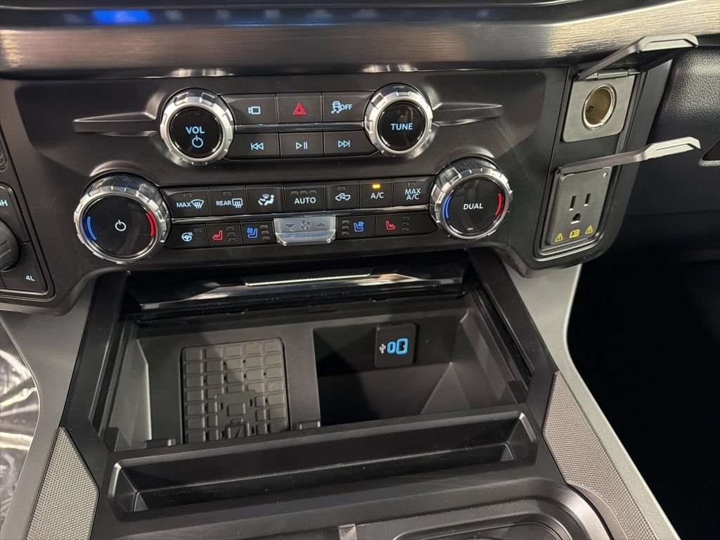New 2026 Ford F250 Lariat w/ Black Appearance Package AWD/4WD image 13