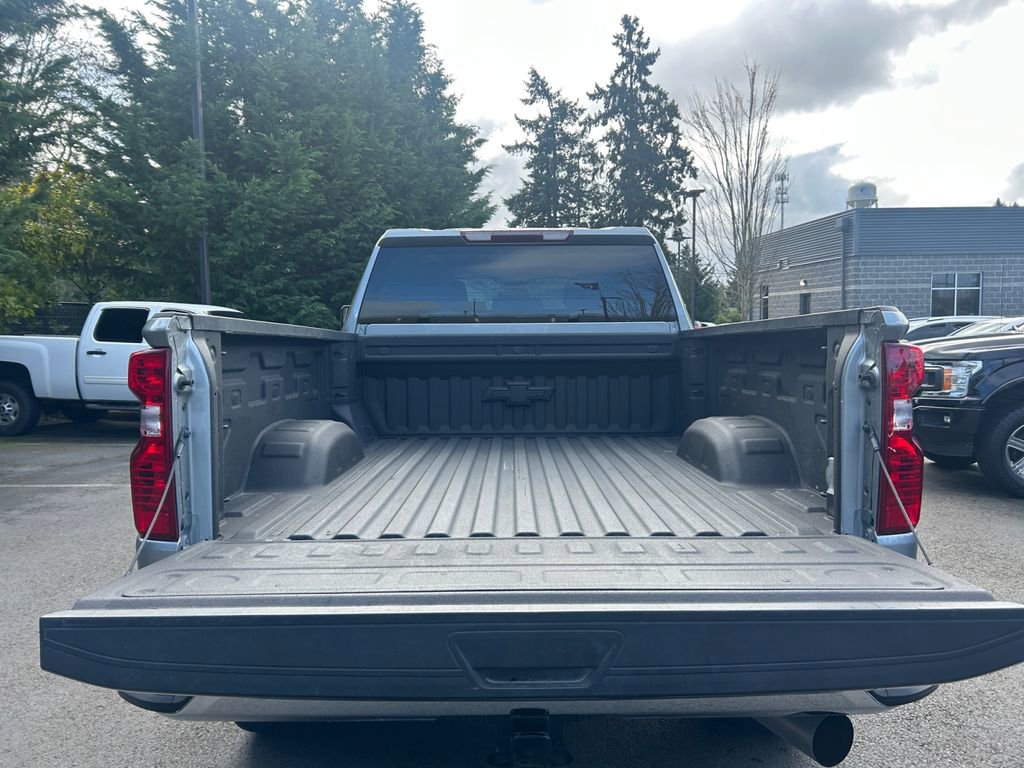 Used 2024 Chevrolet Silverado 2500 LT w/ Convenience Package image 24