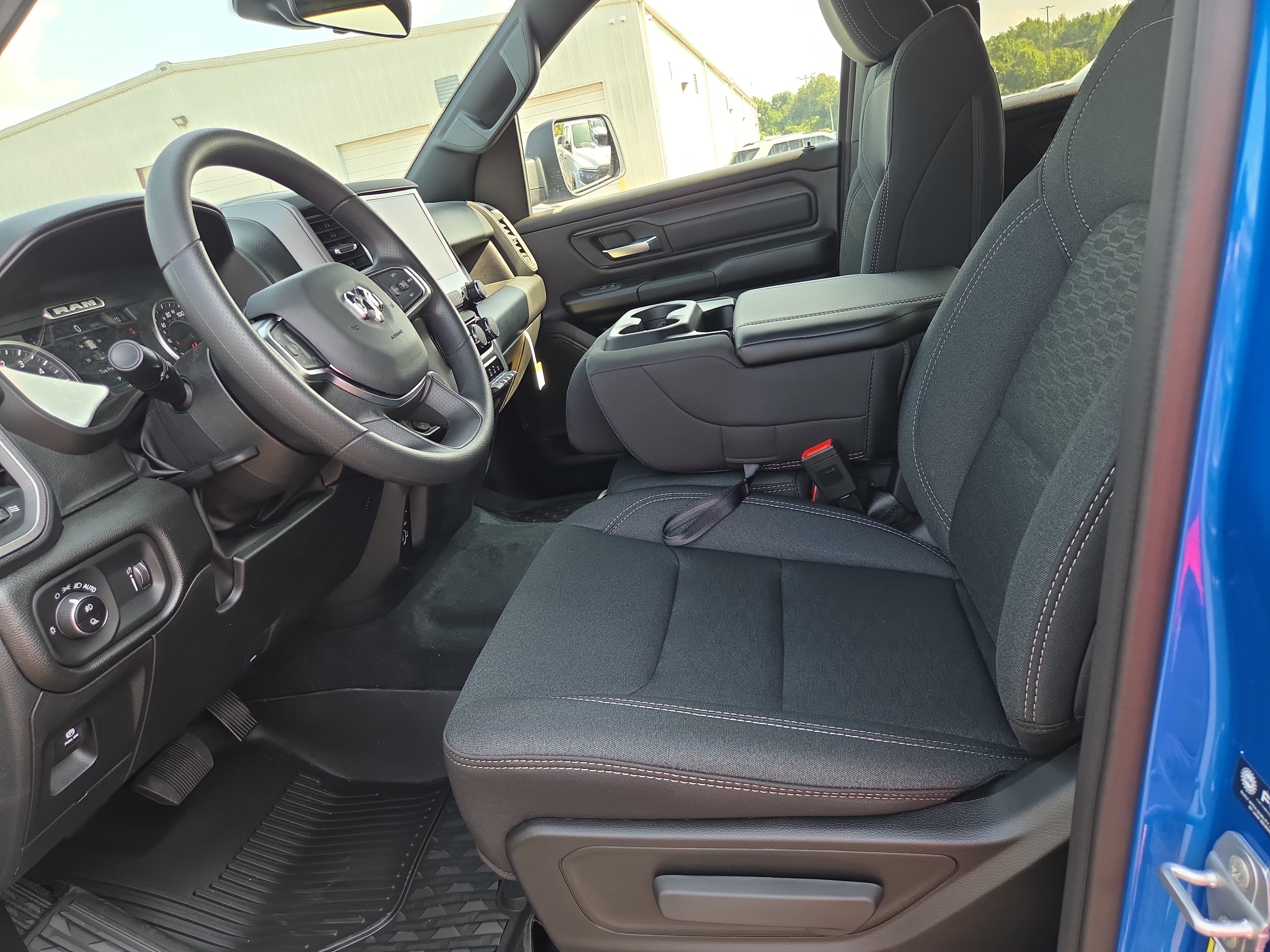New 2026 RAM 1500 Warlock AWD/4WD image 4