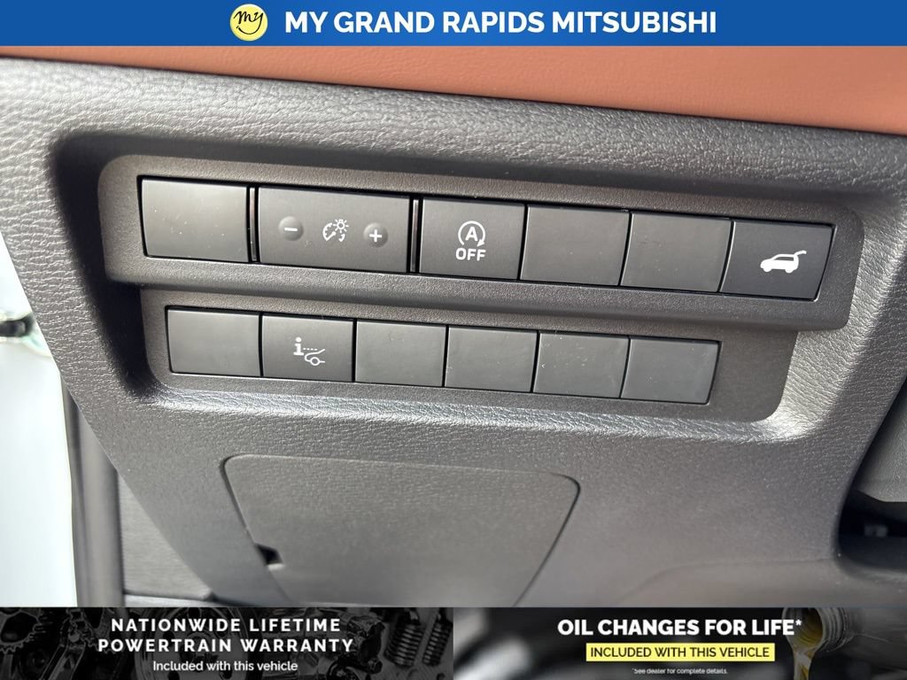New 2026 Mitsubishi Outlander SEL AWD/4WD image 21