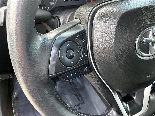 Used 2025 Toyota Corolla Cross LE FWD image 19