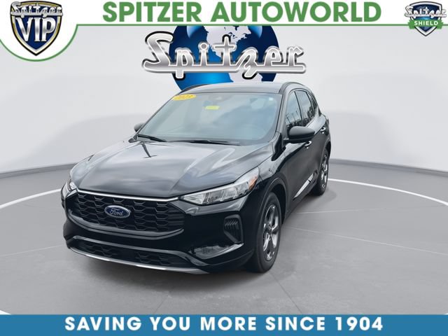 Used 2023 Ford Escape ST-Line w/ Tech Pack #1 AWD/4WD image 4