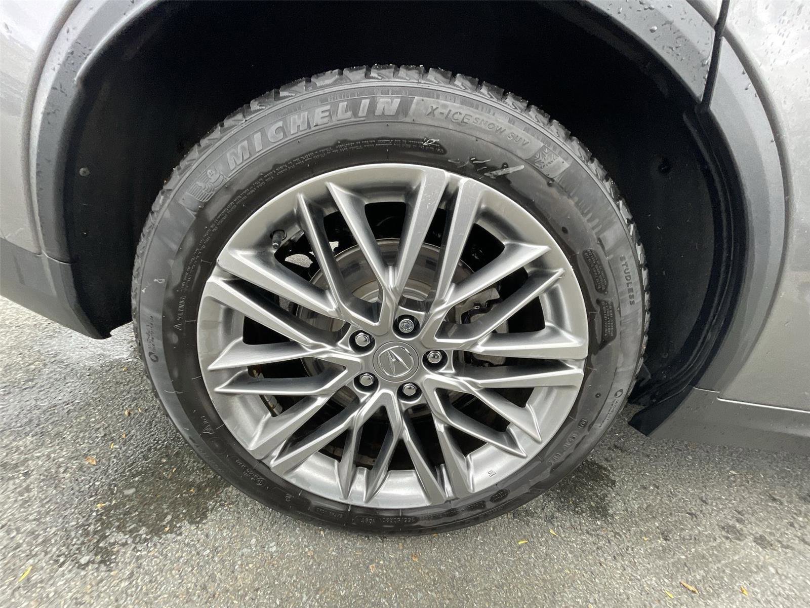 Used 2023 Acura MDX SH-AWD w/ Advance Package image 26