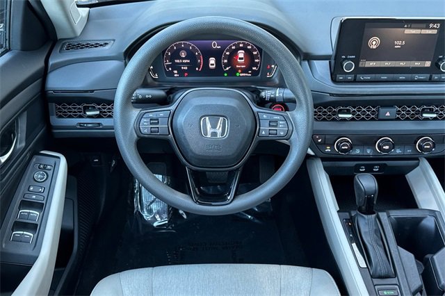 Used 2023 Honda Accord EX image 16