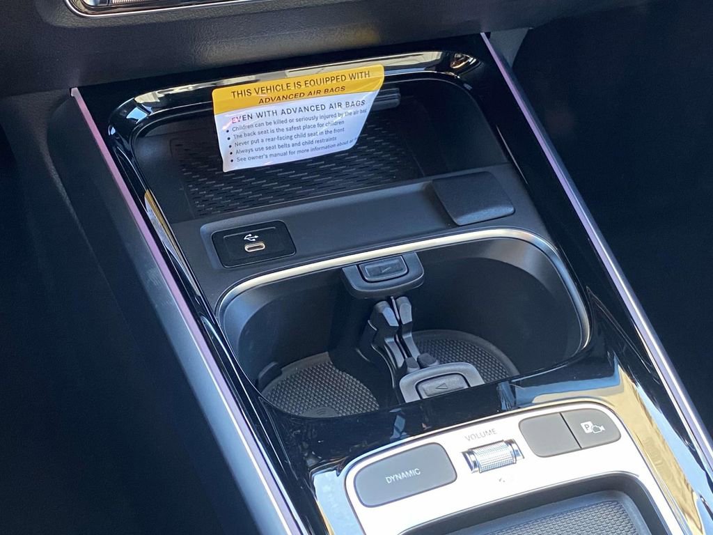 Certified 2025 Mercedes-Benz GLB 250 image 31