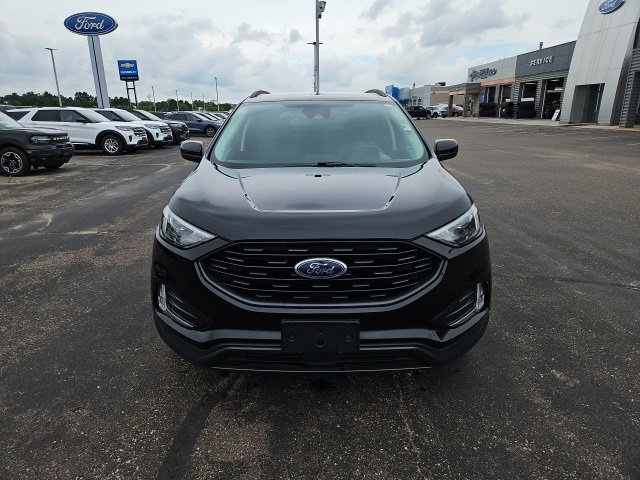Certified 2022 Ford Edge SEL w/ Sport Appearance Package image 2