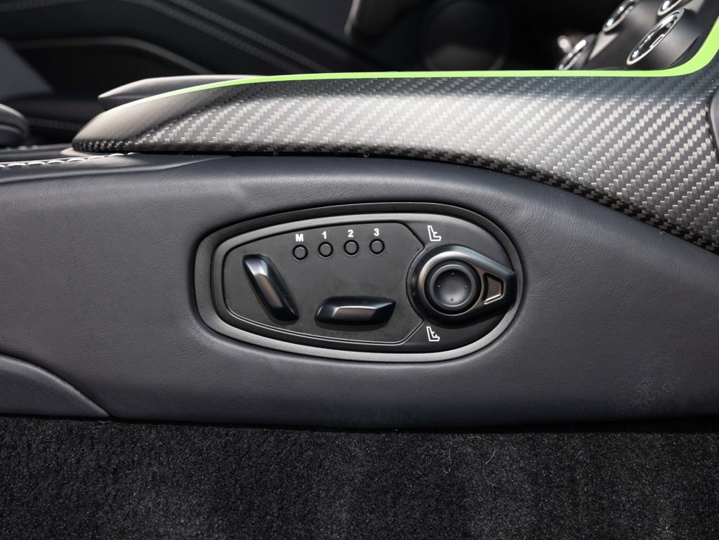 Used 2023 Aston Martin V12 Vantage RWD image 59