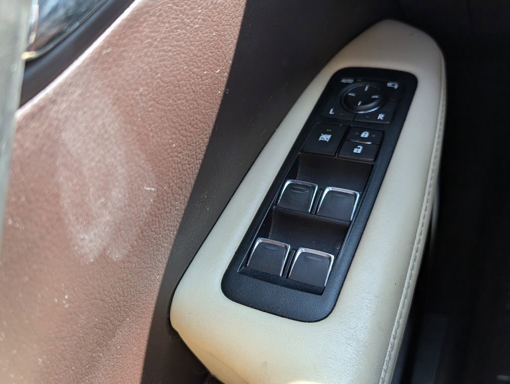 Used 2017 Lexus RX 450h AWD image 35