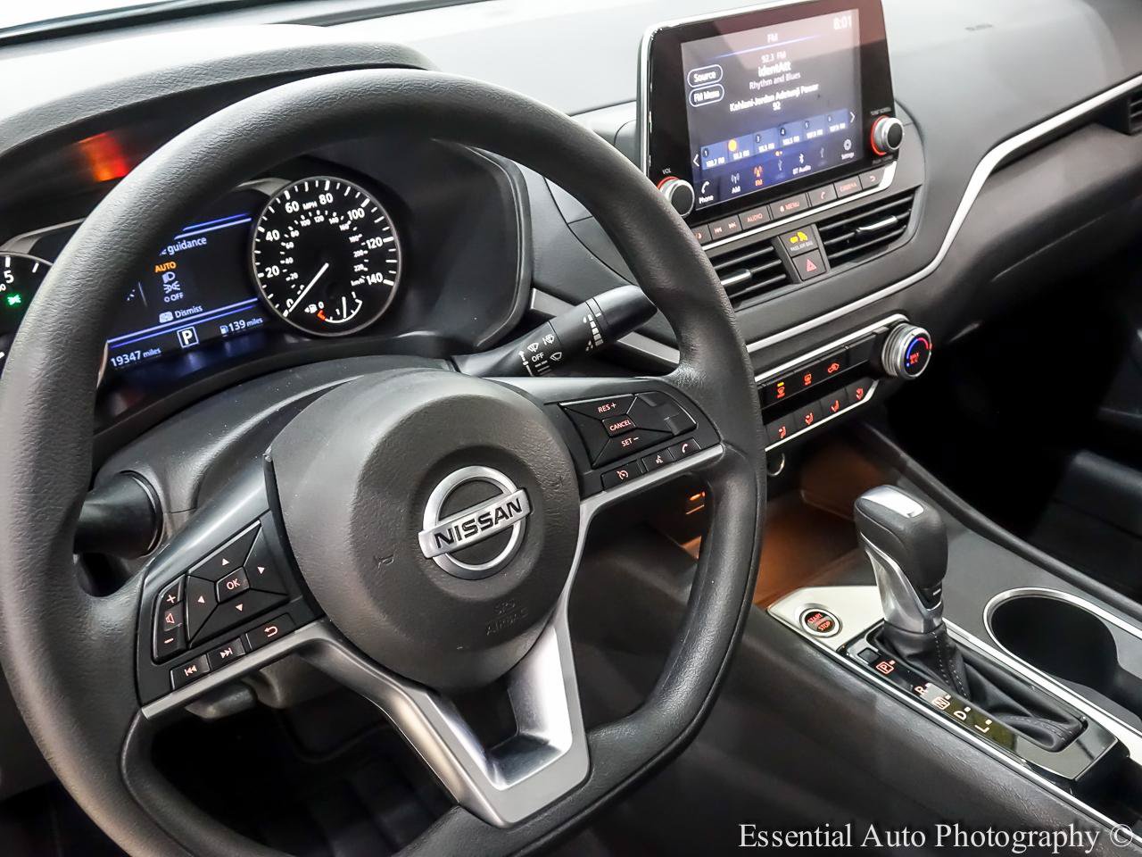 Used 2022 Nissan Altima 2.5 SV FWD image 15