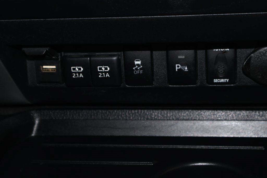 Used 2021 Toyota Tundra Platinum image 35