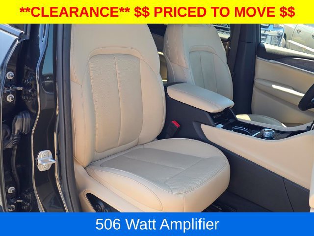 Used 2023 Jeep Grand Cherokee L Limited w/ Luxury Tech Group II RWD image 17