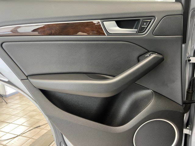 Used 2016 Audi Q5 2.0T Premium Plus w/ Technology Package image 31