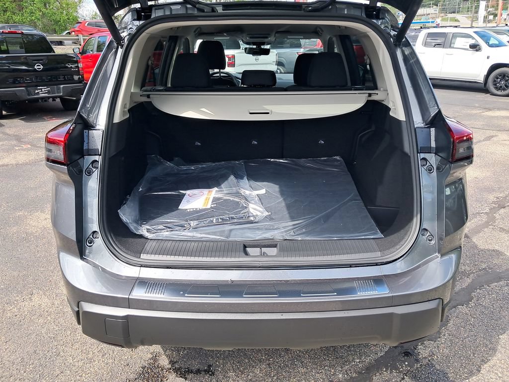 New 2026 Nissan Rogue SV AWD/4WD image 24