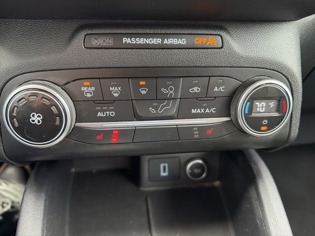Used 2020 Ford Escape SE image 16