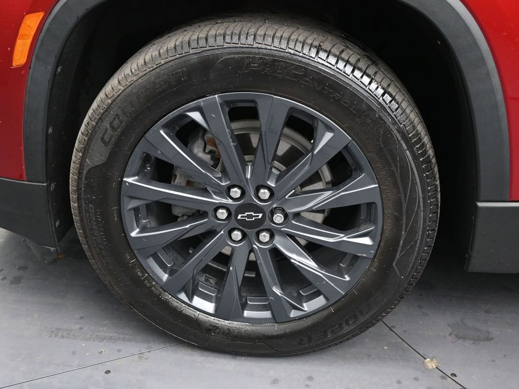 Used 2022 Chevrolet Traverse RS FWD image 9