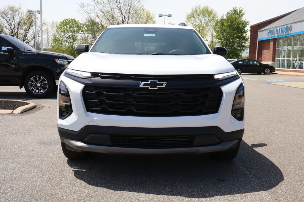 New 2026 Chevrolet Equinox LT w/ Midnight Edition AWD/4WD image 5