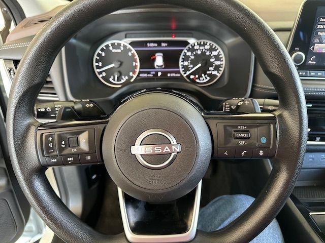 Used 2022 Nissan Rogue SV AWD/4WD image 29