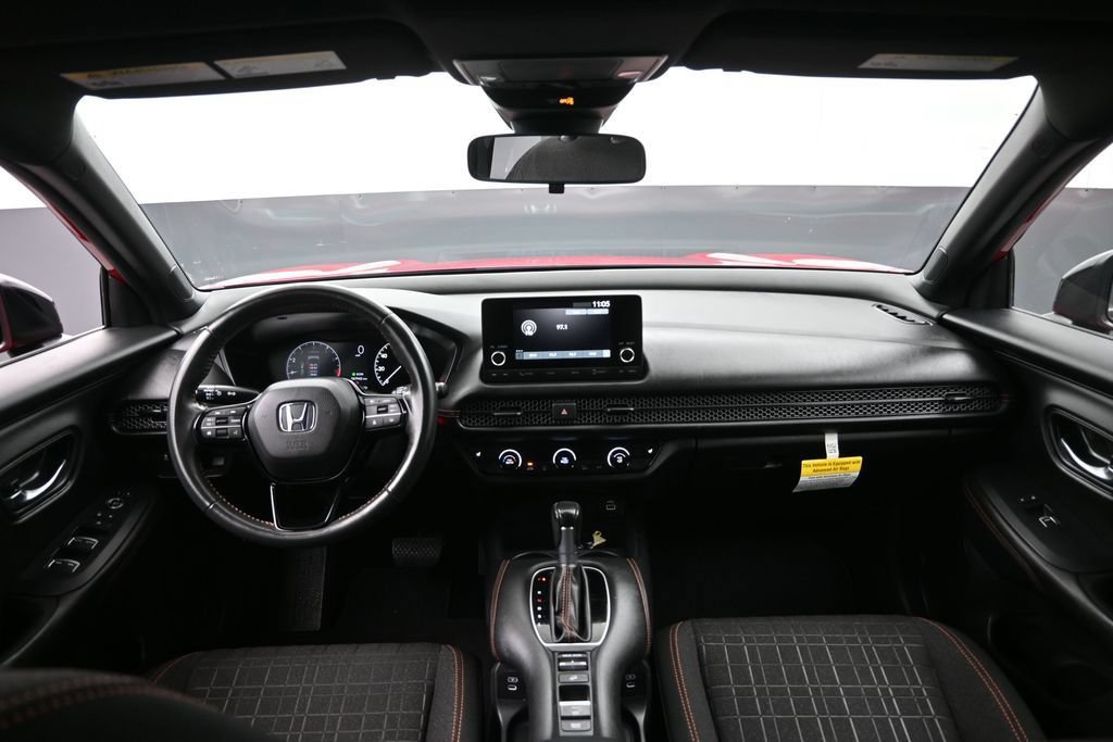 Used 2024 Honda HR-V Sport image 12