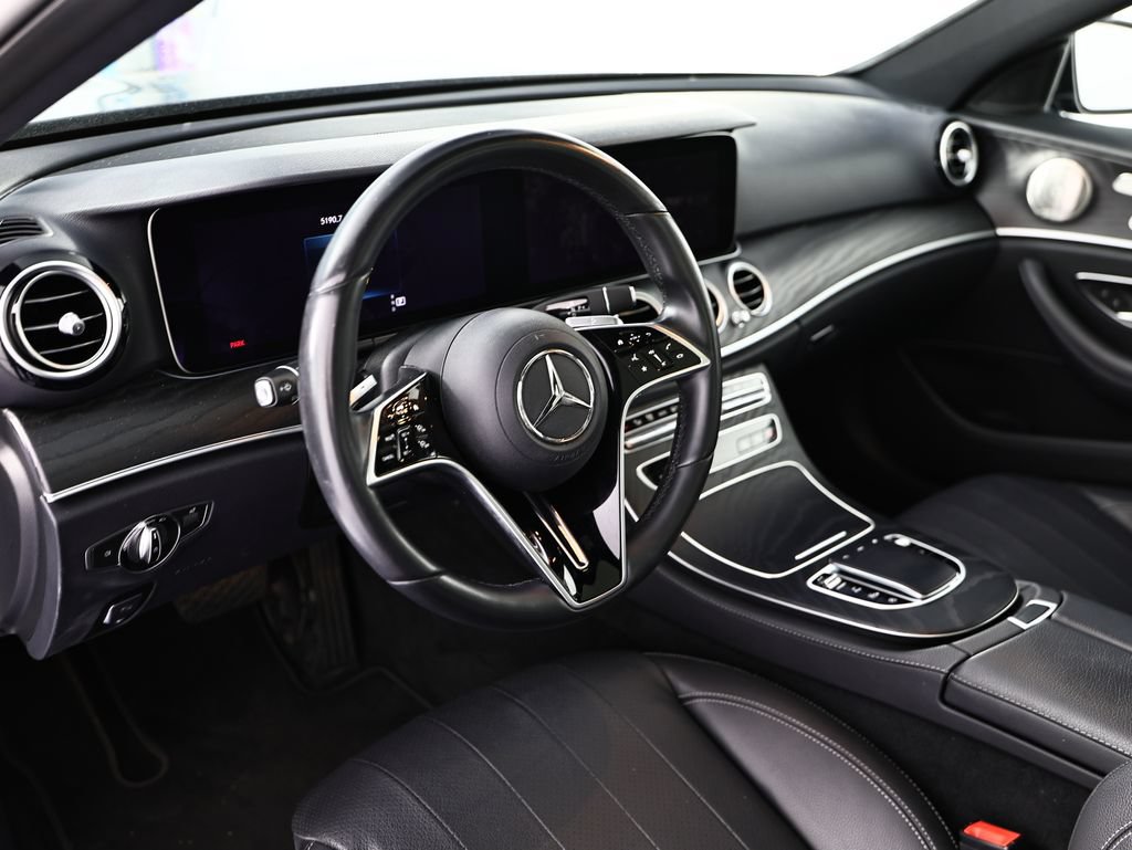 Used 2023 Mercedes-Benz E 450 4MATIC Sedan image 4