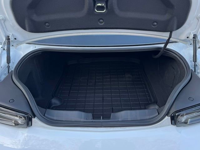 Used 2019 Chevrolet Camaro ZL1 RWD image 11