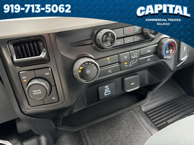 New 2026 Ford F550 4x4 Crew Cab image 34