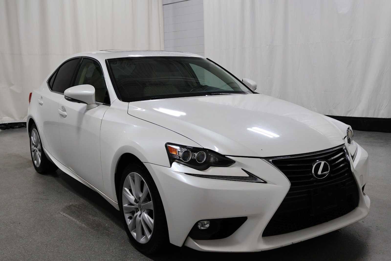 Used 2016 Lexus IS 300 AWD w/ Premium Package image 13