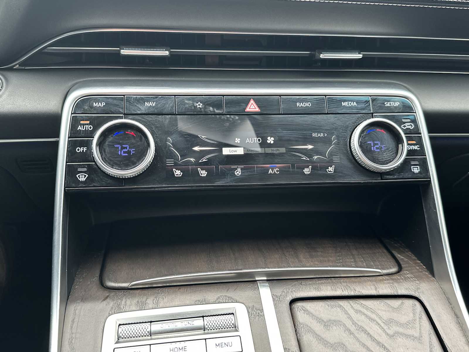 Used 2024 Genesis GV80 2.5T w/ Advanced Package image 19