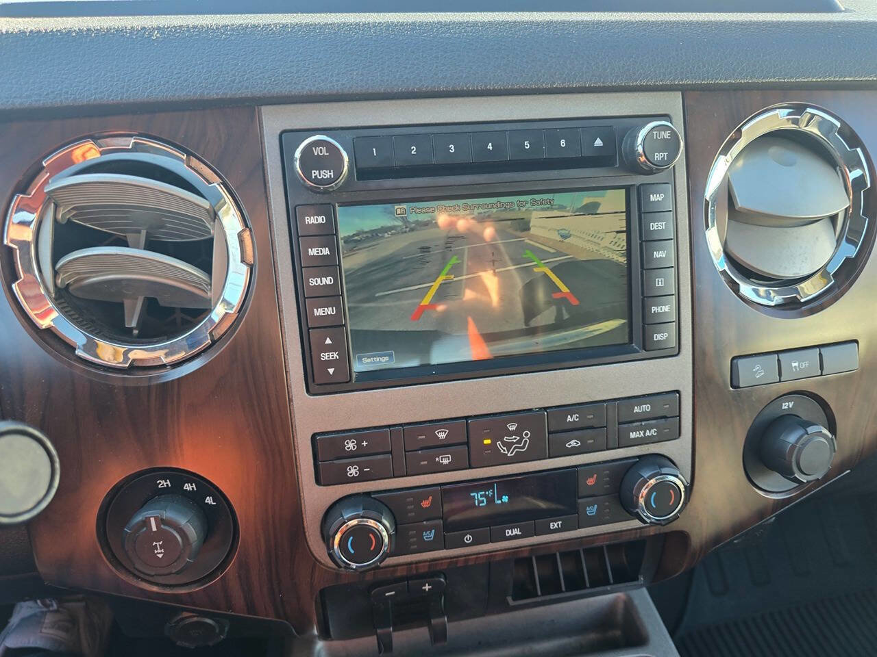 Used 2012 Ford F250 Lariat w/ Lariat Ultimate Pkg AWD/4WD image 27