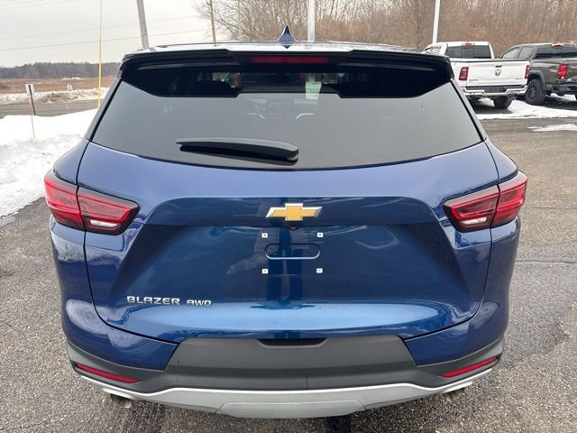 Used 2023 Chevrolet Blazer LT w/ Driver Confidence Package image 4