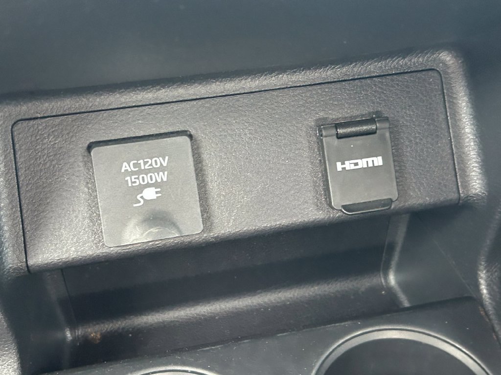 Certified 2025 Toyota Sienna XSE w/ XSE Premium Package AWD/4WD image 25