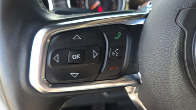Used 2019 Jeep Wrangler Unlimited Sahara AWD/4WD image 22