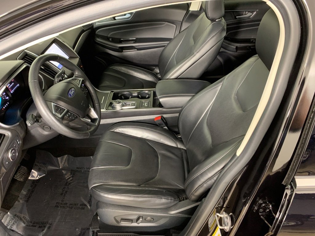 Used 2020 Ford Edge Titanium w/ Equipment Group 301A image 29