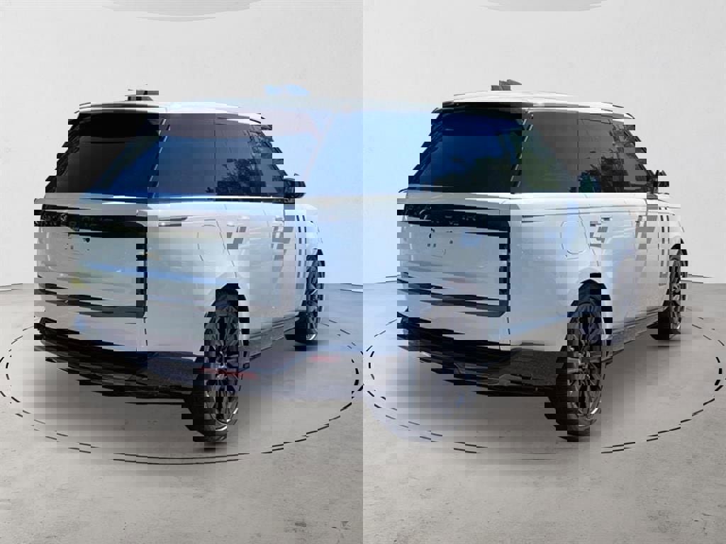 New 2025 Land Rover Range Rover SE image 5