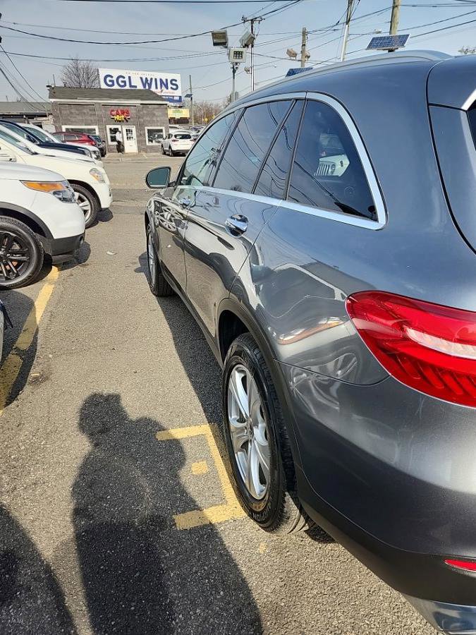 Used 2018 Mercedes-Benz GLC 300 GLC 300 4MATIC SUV image 7