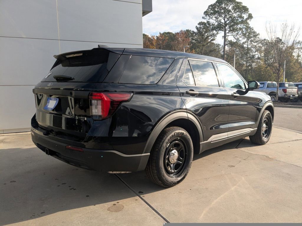New 2025 Ford Explorer 4WD Police Interceptor image 4