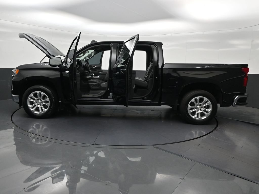 Used 2023 Chevrolet Silverado 1500 LTZ RWD image 35
