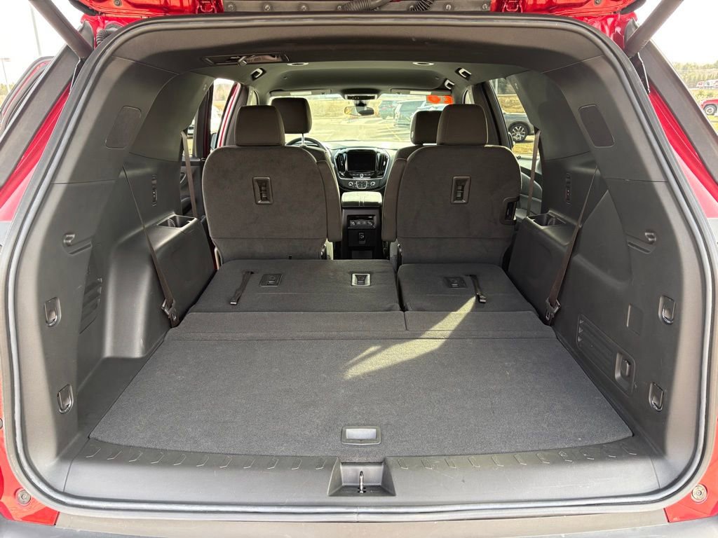Used 2023 Chevrolet Traverse LT image 6